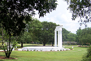 Philosophy statue on USA Campus